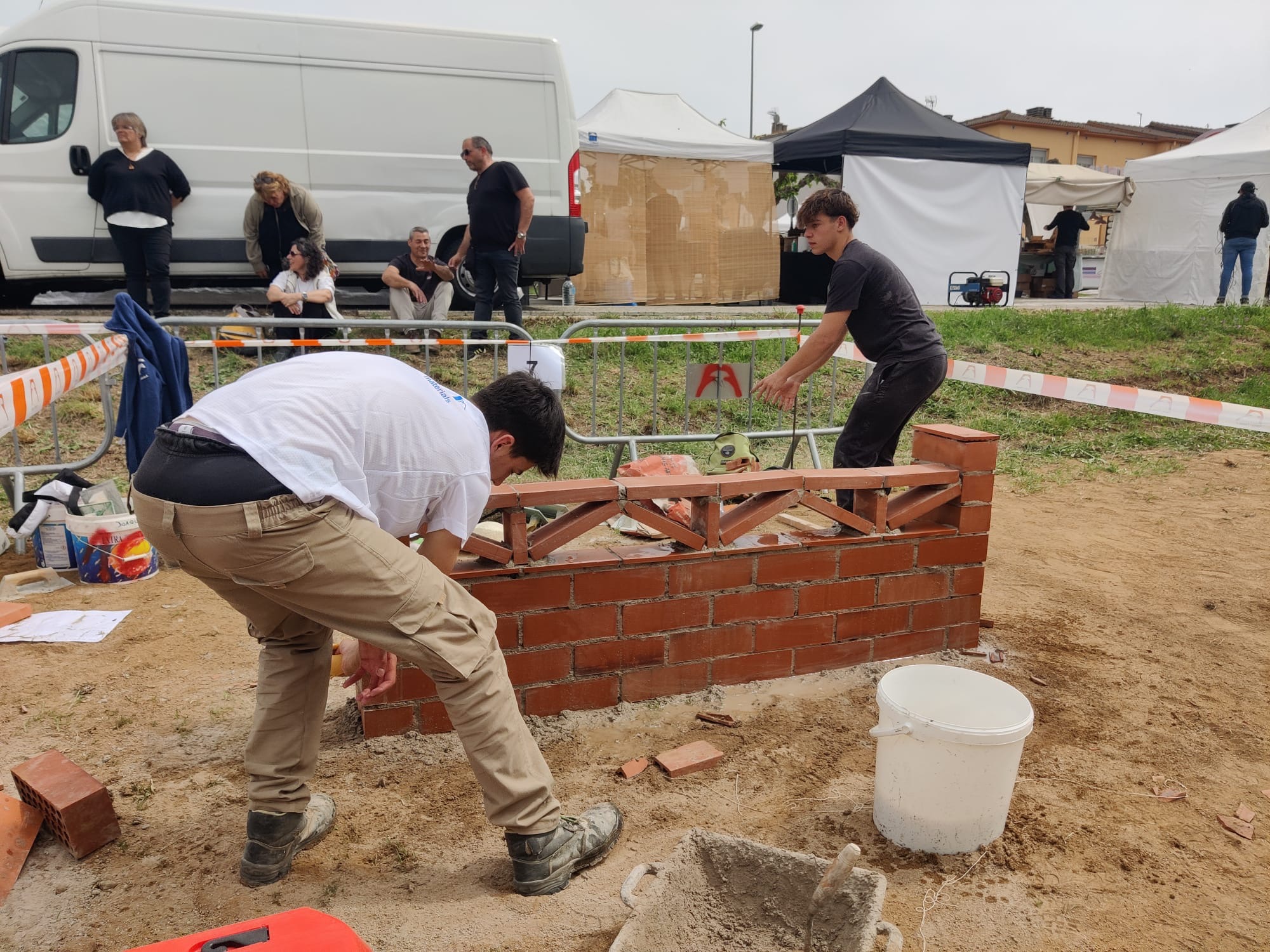 24 participants en el 25è concurs de paletes de Campllong